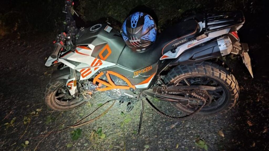 Во Львовской области двое несовершеннолетних перевернулись на мотоцикле: пассажирку госпитализировали