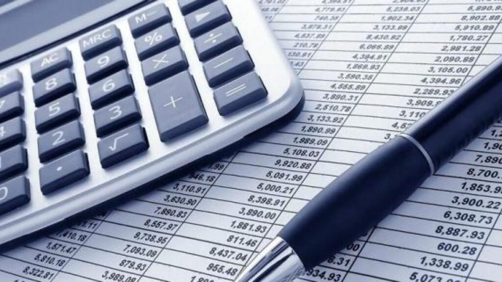 Четвертая часть бюджета Львовщины в 2022 году пойдет на зарплаты,