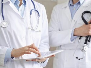 Працевлаштування медиків у Польщі: причини звернутися до професіоналів