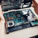 Почему чистку ноутбука стоит доверить профи