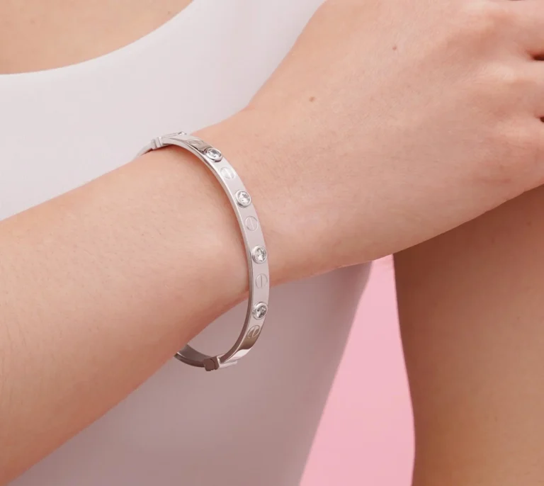 Люкс Груп: почему браслеты Cartier Love стали самым копируемым украшением в мире